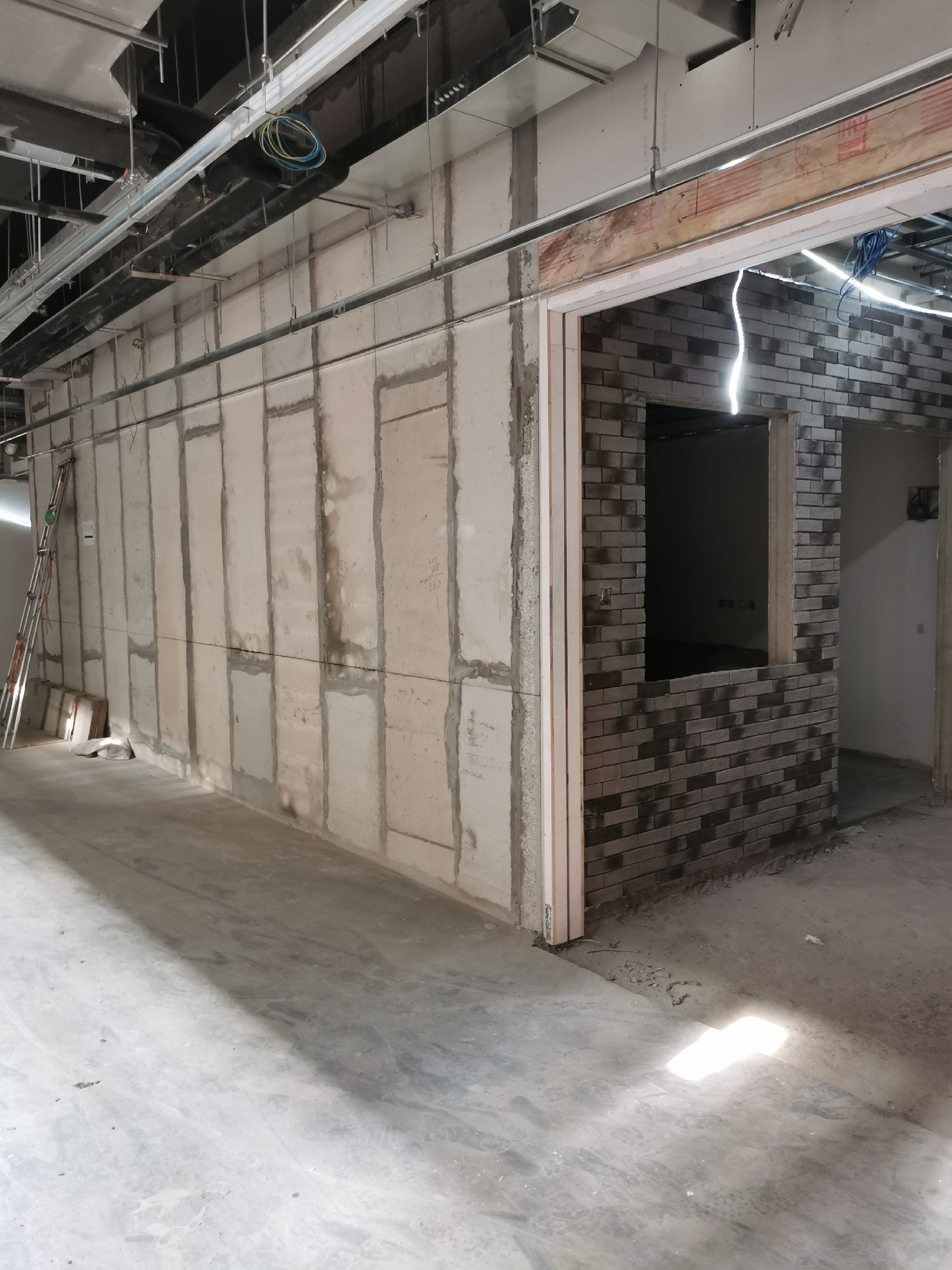 1753362148212210.jpg 希肯聚苯顆粒復(fù)合輕質(zhì)墻板舊房改造應(yīng)用.jpg