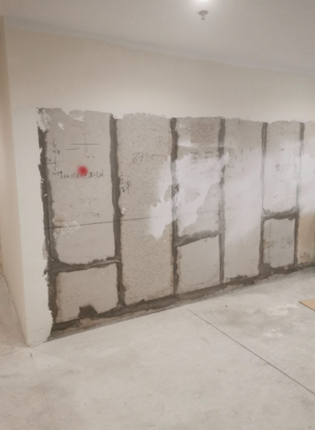 聚苯顆粒水泥復(fù)合墻板：青年公寓裝配式建筑的技術(shù)革新解決方案